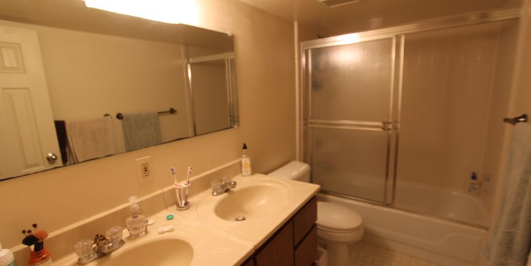 426-A bathroom