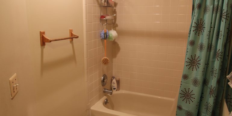 426-D bathroom