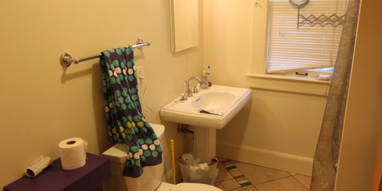 1027 bathroom