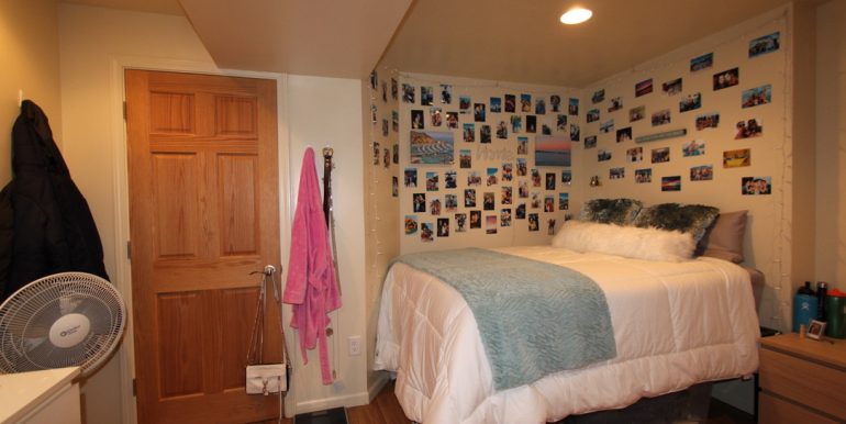 814 Sylvan Bedroom 2