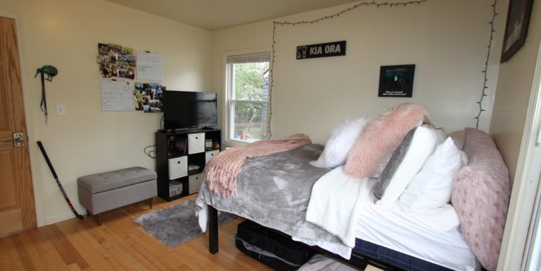 814 Sylvan Bedroom 3