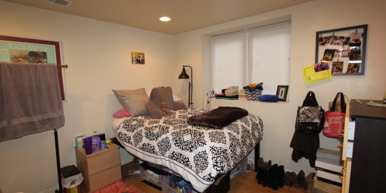 824 Sylvan bedroom 1