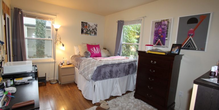 824 Sylvan bedroom 3